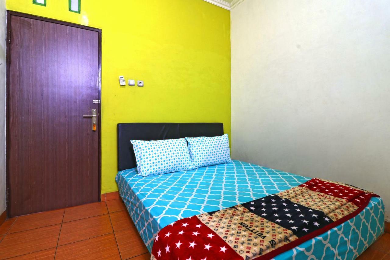Semata Wayang Syariah Homestay Banjarbaru Exteriör bild