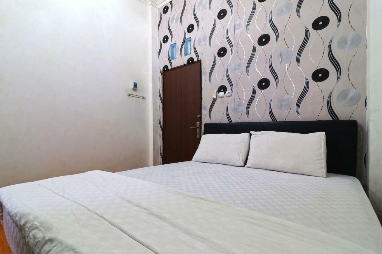 Semata Wayang Syariah Homestay Banjarbaru Exteriör bild